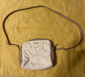 Nine West Studded Zip Shoulder Bag White Beige Women’s with Inner Pockets