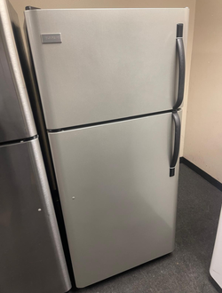 Deal: Frigidaire Top Mount Refrigerator, Stainless – Works great
