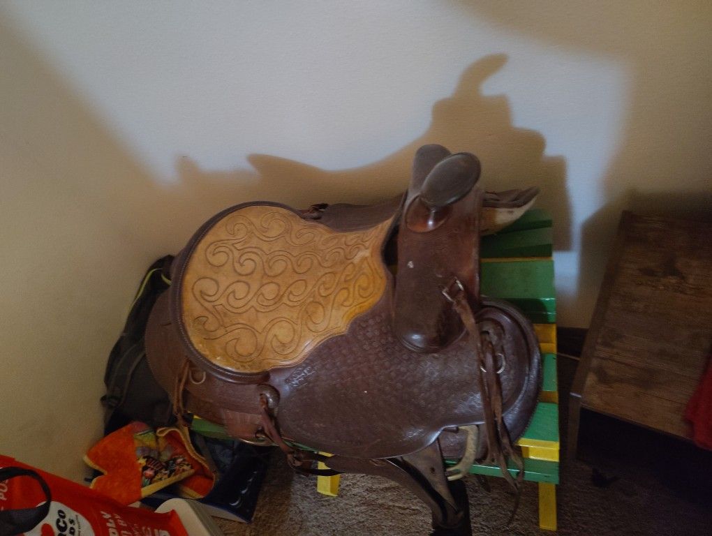 Western Saddle