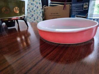 Pyrex Pink Cake Pan 10 Inch