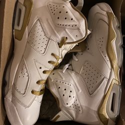 JORDAN 6 GMP (golden Moments) og None