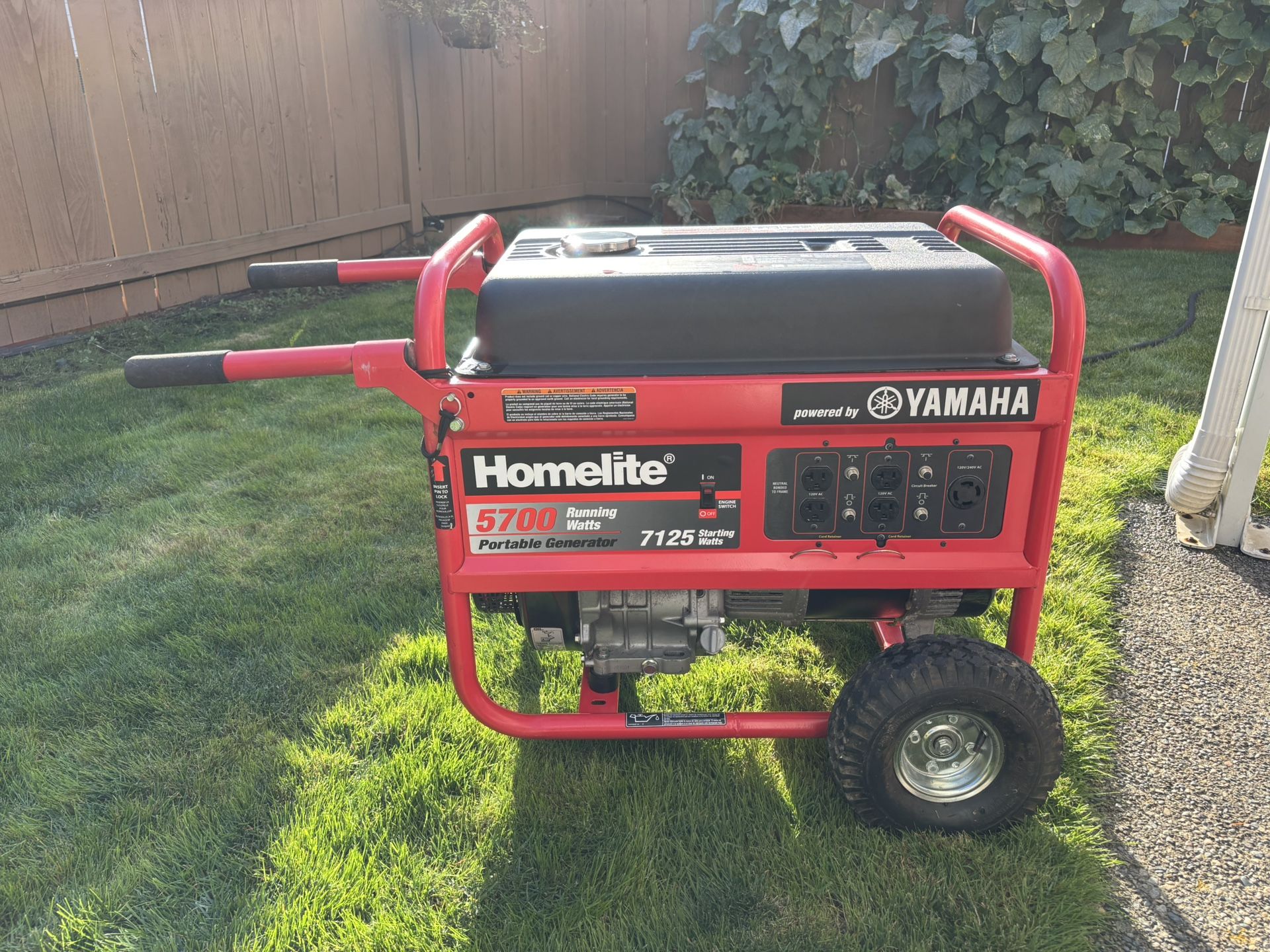 Portable Generator 5700W. Yamaha Motor