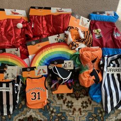 More Halloween Costumes For Pets 