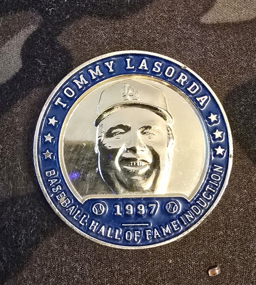 2017 LOS ANGELES DODGERS Tommy Lasorda Coin 1997 SGA