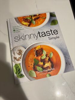 Skinnytaste Simple Cookbook by Gina Homolka