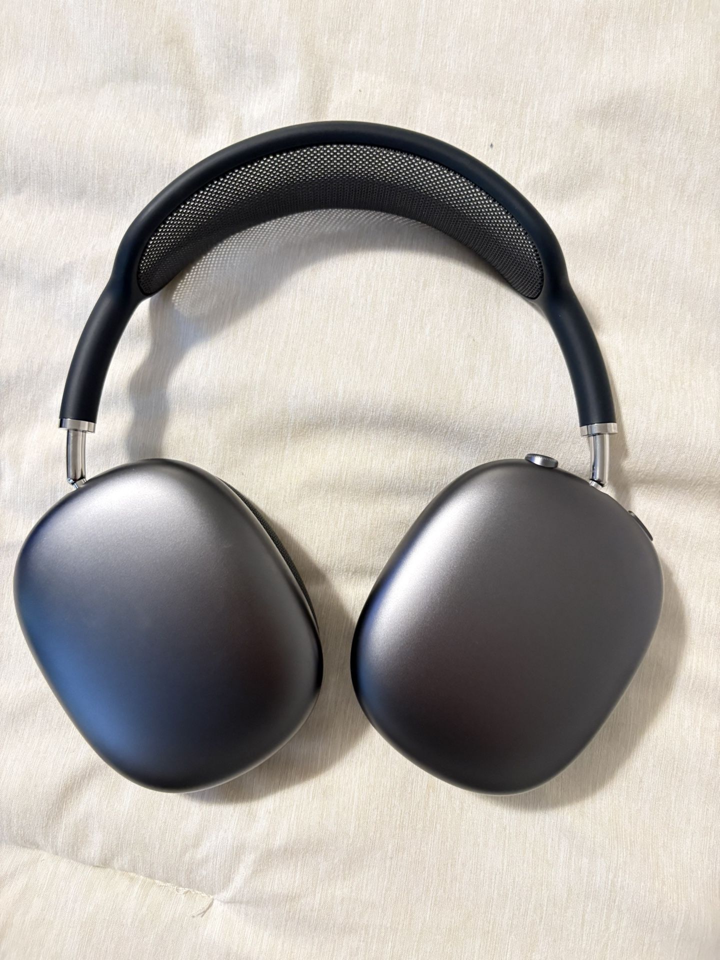 AirPod Max First Gen