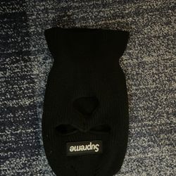 Supreme New Era Shiesty/skimask Black