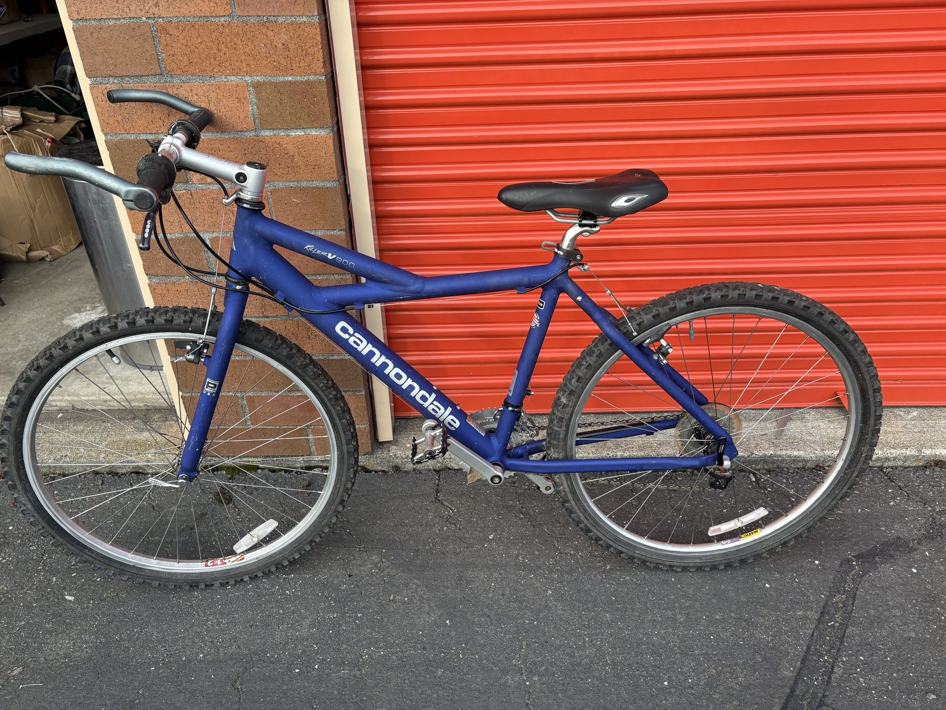 Lightweight 90s Cannondale Killer V 900 – Retro MTB