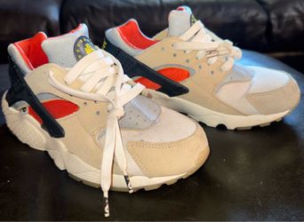 NIKE HUARACHE GRADE SCHOOL 5.5