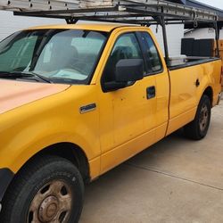 Ford F 150..V6  180 Millas Nececita La Banda Y Una Polea  Buena Transmicion Buenas Llantas No Se Incluye La Rack Para La Escalera  Ni La Caja De Erram