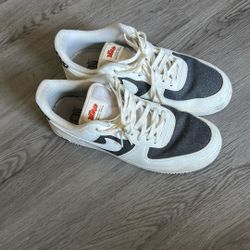  Nike 1’s Size 9