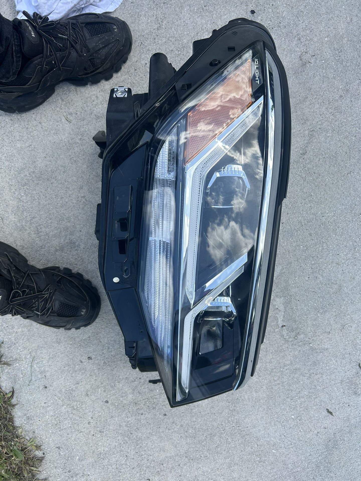 Volkswagen Atlas RN Headlight 21-23