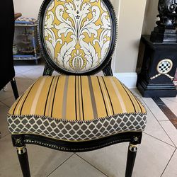 Queen Bee Side Chair