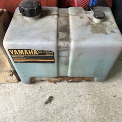 Yamaha Outboard Oil Injection Tank 