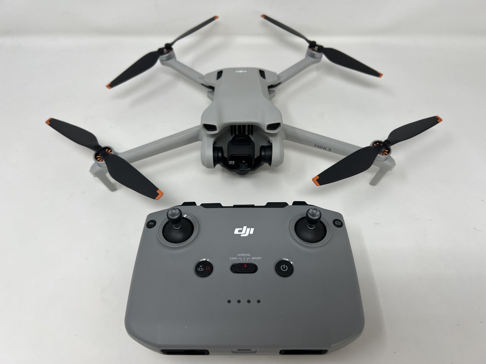 DJI Mini 3, Mini Drone with 4K Video, 48MP ***WORKS BUT BOUND TO AN ACCOUNT***
