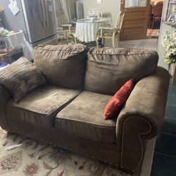 Couch (2 Seat)