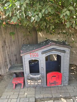 Little Tikes Play house