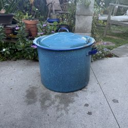 XL Enamel Crab Cooking Pot 