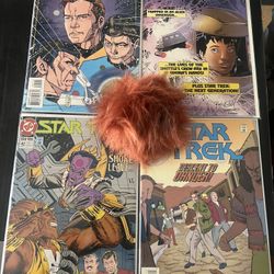 Star Trek Lot Comics With A Tribble Pet 
