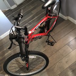 Highland 24" 21 Speed Mountain Bike Boy’s / Men