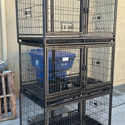 Dog Cages/Crates Pending Pick Up 