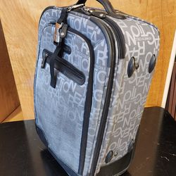 Suitcase - Kenneth Cole carry-on