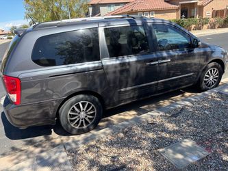 2012 KIA Sedona