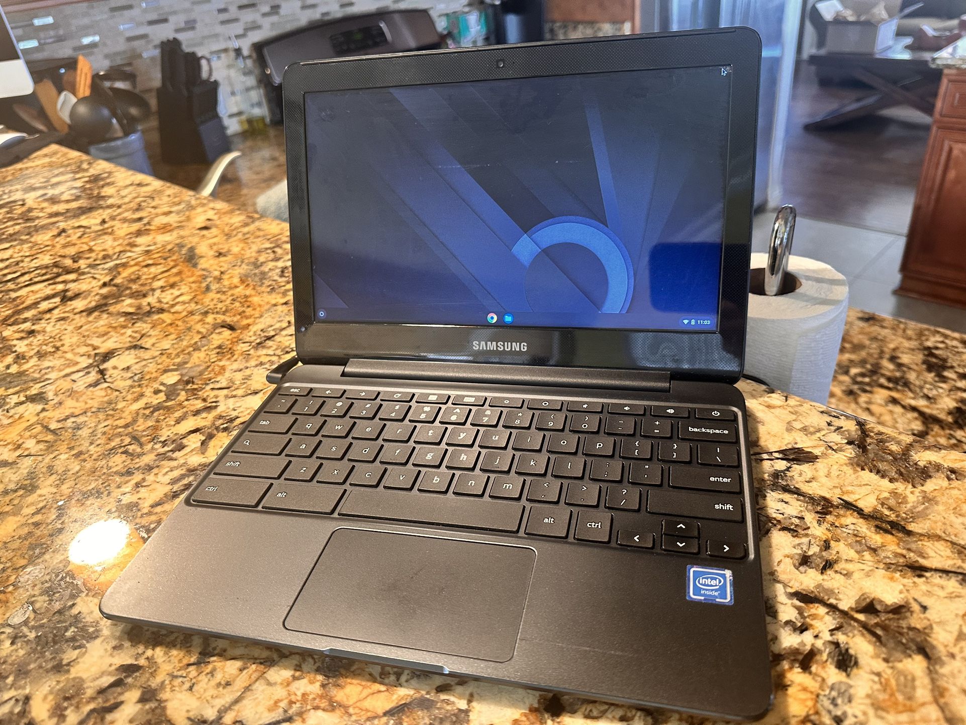 Samsung Chromebook 3 4GB Ram 16gb SSD  11.6”