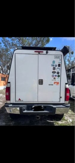 2022 LEER DCC all-aluminum truck canopy, custom built for a 6.5-ft full-size truck bed.