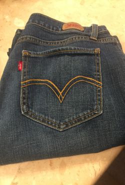 Levis 524 jeans too superlow size 11