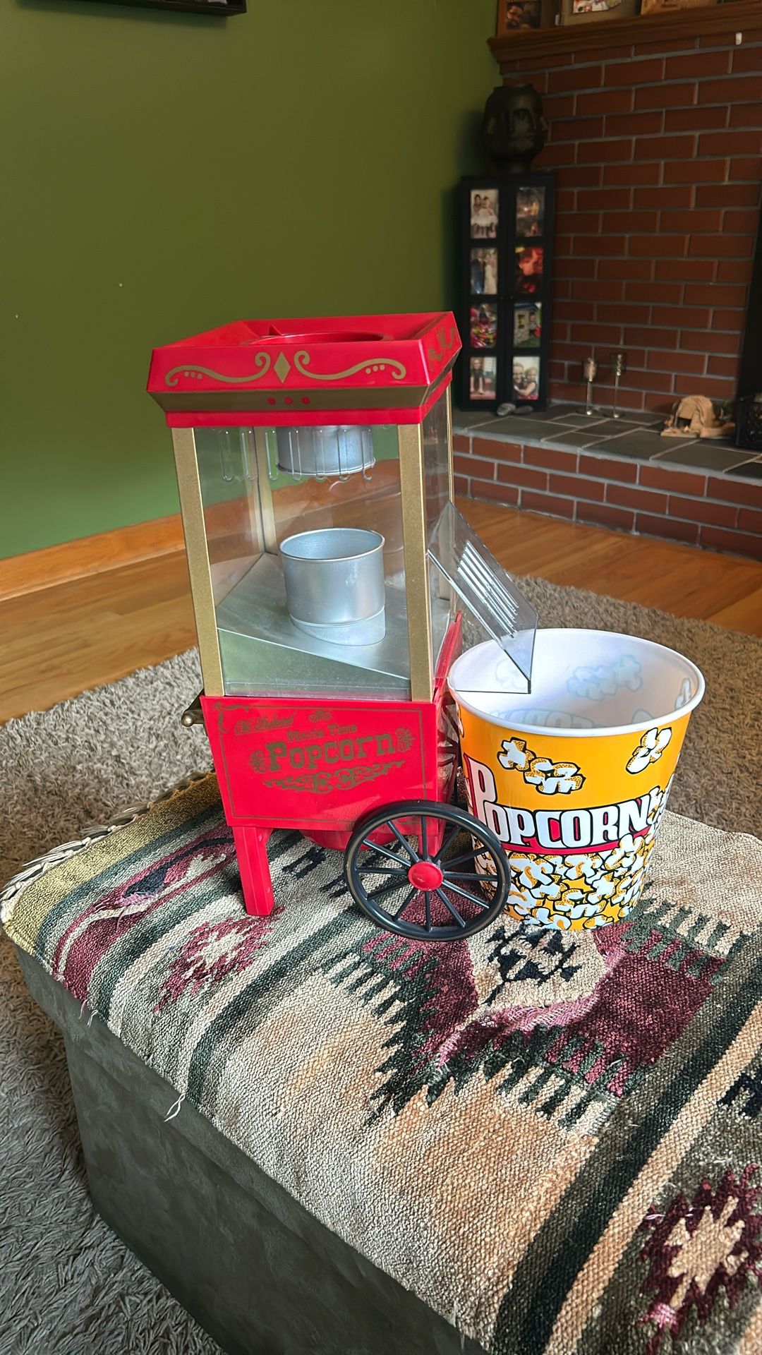 Mini 17” Pop Corn Machine Never Used