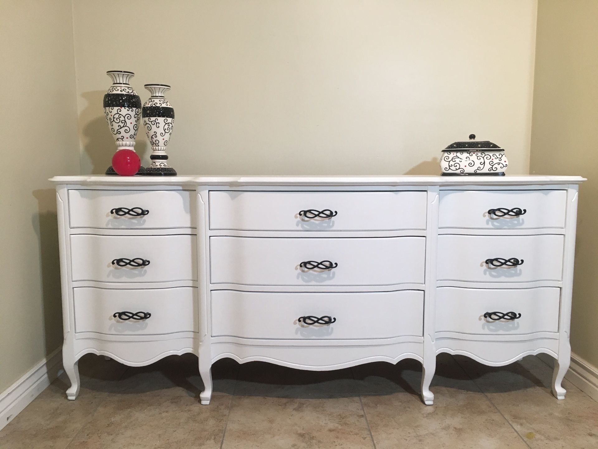 Beautiful french dresser