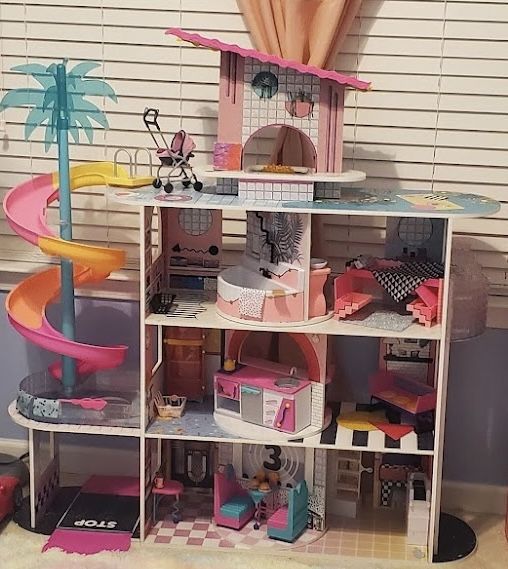 Gently Used LOL Doll House 