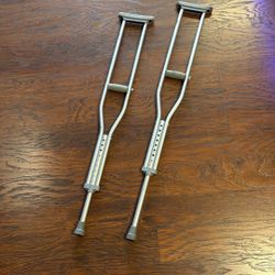 Crutches 