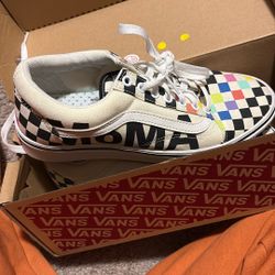 Vans 