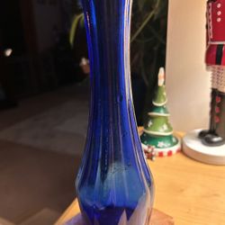 Cobalt Blue Ribbed Glass Flower Vase Unknown Maker 9" Tall