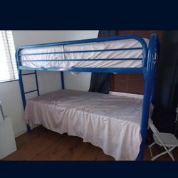 Twin Bunk Bed