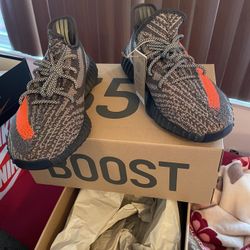 YEEZY BOOST 350 V2