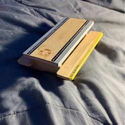 Finger Board Table 