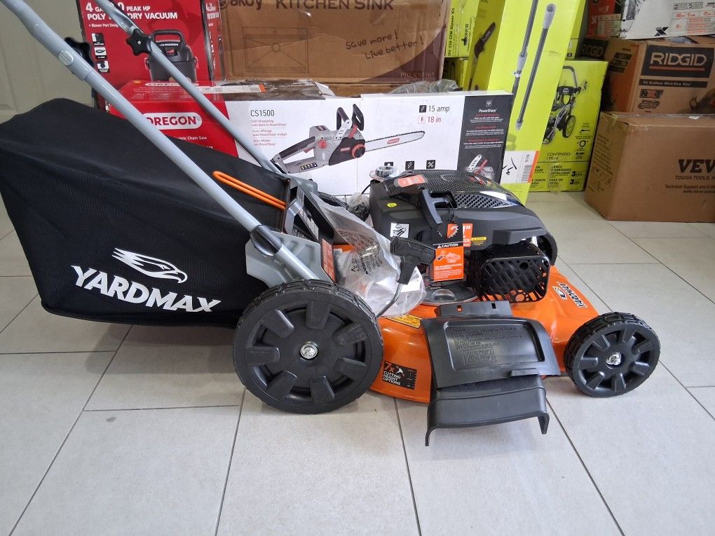 Yardmax Lawn mower
