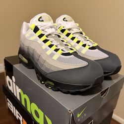 NIKE AIRMAX 95 NEON OG SZ 12.5