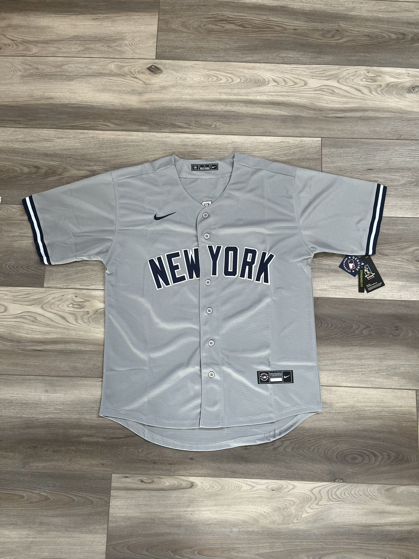 NWT Aaron Judge Stitched Mens New York Yankees Jersey #99 Gray Size MEDIUM