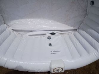Jacuzzi VIP 4 to 6 people