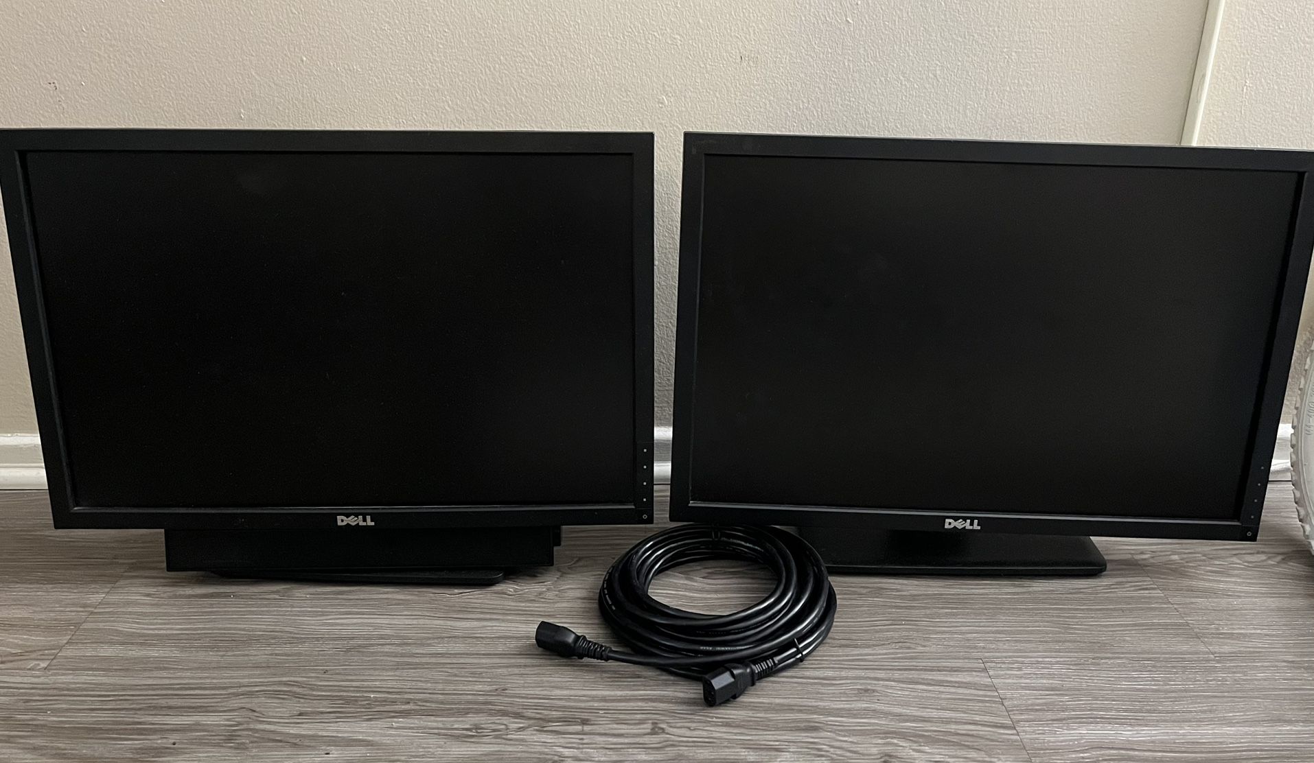 Dell Monitors 22”