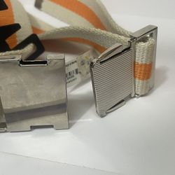 No boundaries orange web print stripe belt