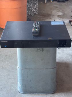SAMSUNG CD / DVD PLAYER