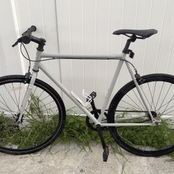 6KU Fixie Single-Speed Bike – Gray – Smooth Ride – $160