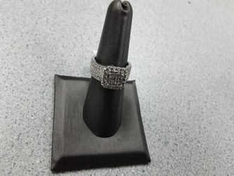 White Gold 14k (.585) 8.4 grams Size 7