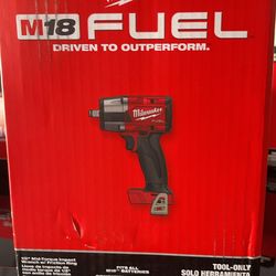 M18 Milwaukee 1/2” mid torque impact wrench