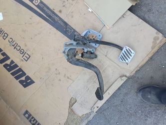 BMW E36 clutch and brake pedal assembly